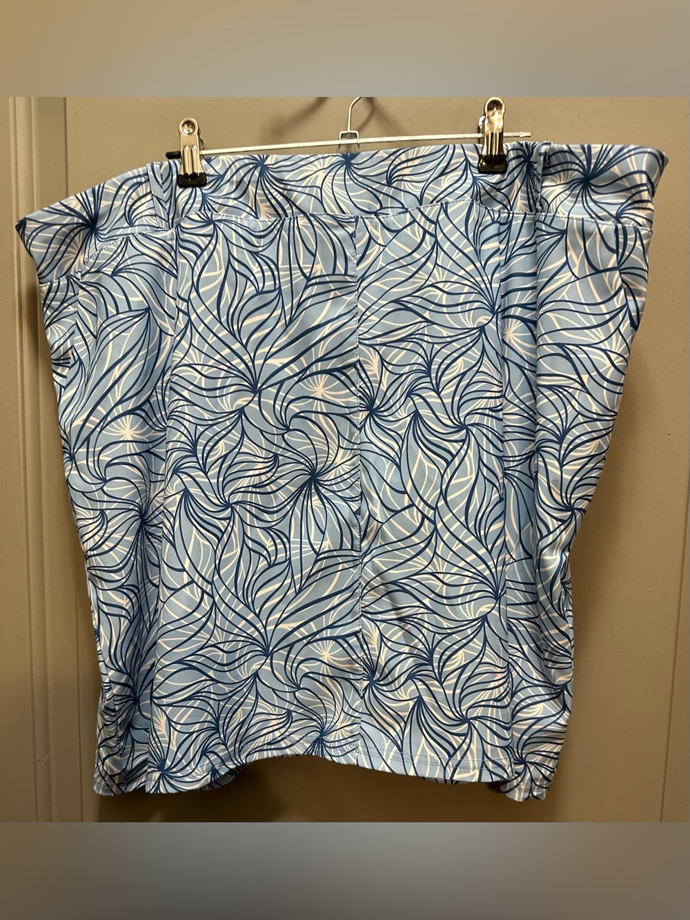 Sport Haley Size XXL Blue/White Skort EUC